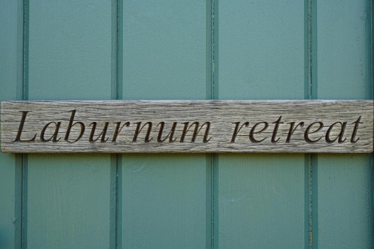 The Laburnum Retreat Shepherd Hut Private Hot Tub Upper Hulme Exteriér fotografie